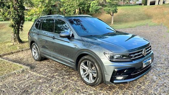 VOLKSWAGEN TIGUAN 2.0 350 TSI GASOLINA ALLSPACE R-LINE 4MOTION DSG VOLKSWAGEN TIGUAN 2.0 350 TSI GASOLINA ALLSPACE R-LINE 4MOTION DSG